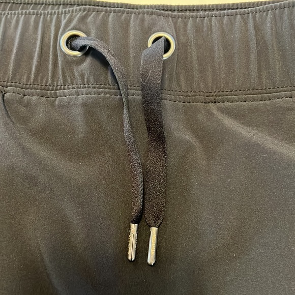 ATHLETA CHELSEA CARGO SKORT SKIRT Medium - Picture 6 of 6